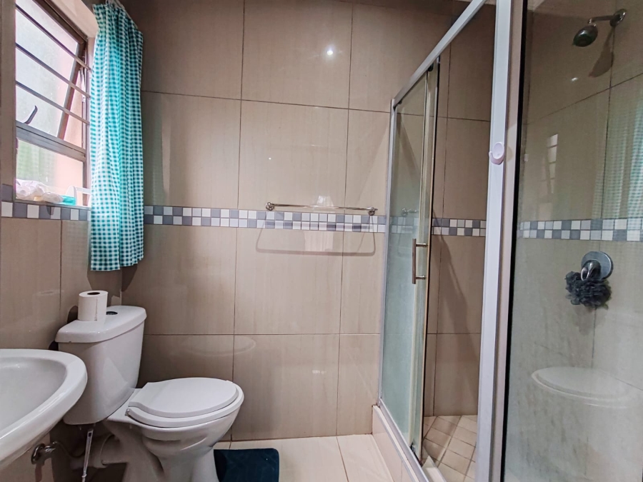 2 Bedroom Property for Sale in Miederpark North West